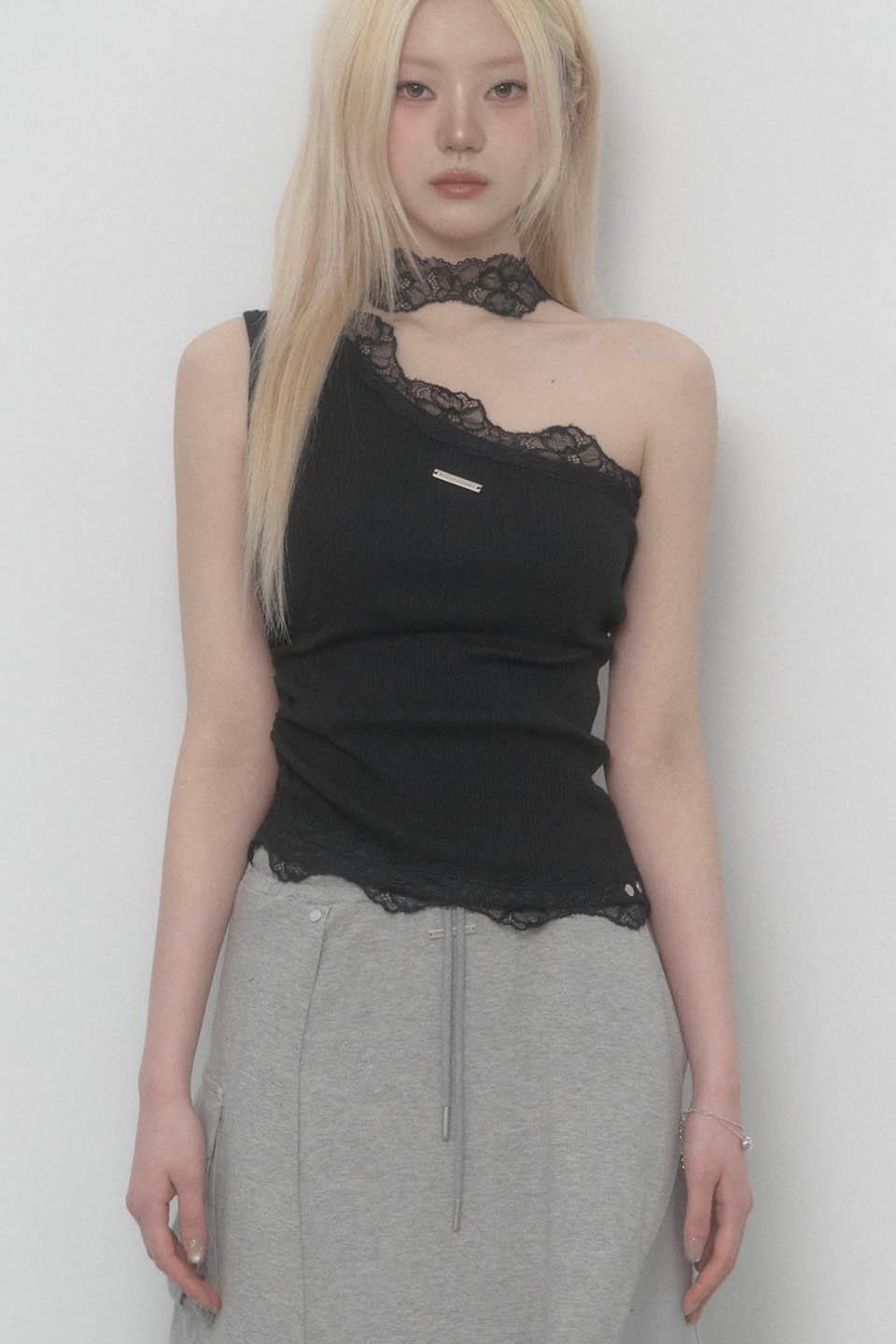 Lace One-shoulder Top (Black)