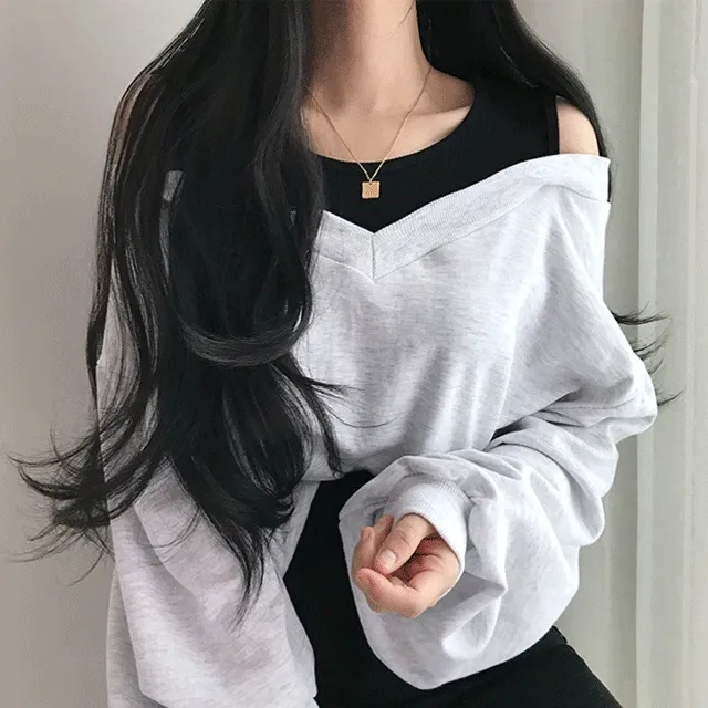 [붙어있어용!] 레어어드 느낌 어깨 트임 오버핏 맨투맨