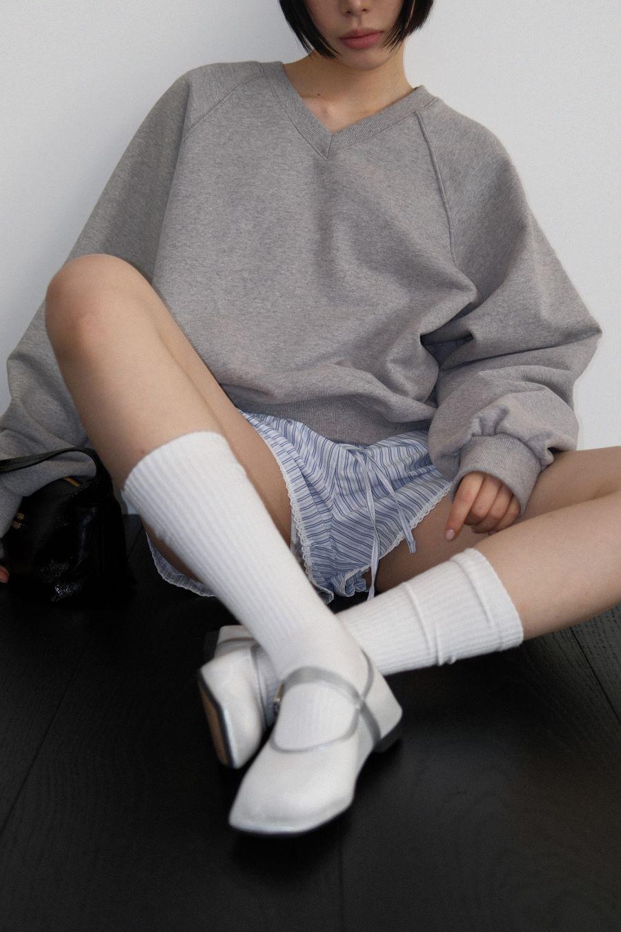 어텀 [made]벌룬V맨투맨