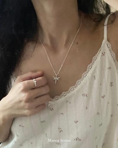 나비요정  Necklace