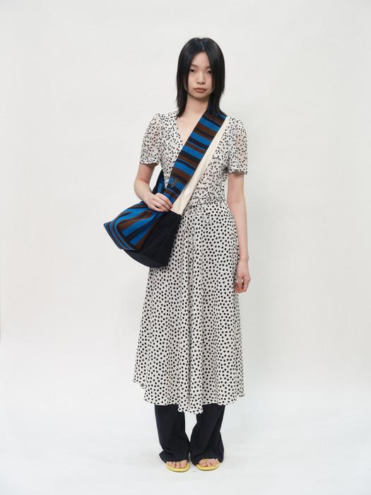 Bias dress with tie in white