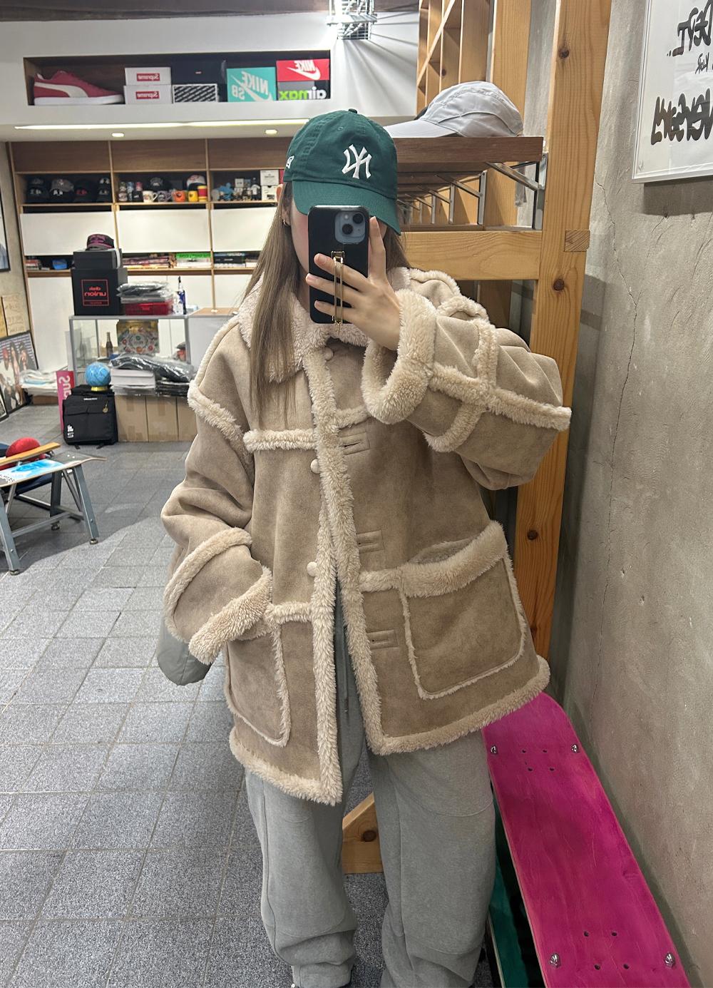 Reversible Shearling Jacket / Beige