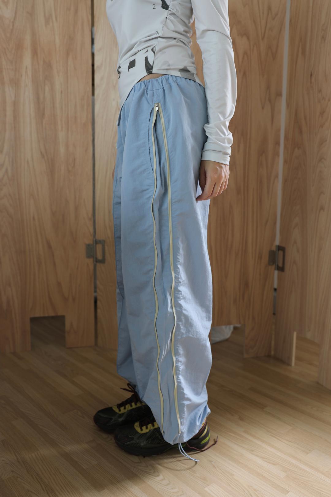 Zip pants, light blue