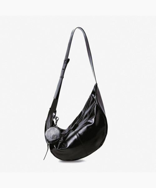 [밈더워드로브]  몬타 크랙 레더 메신저백_블랙