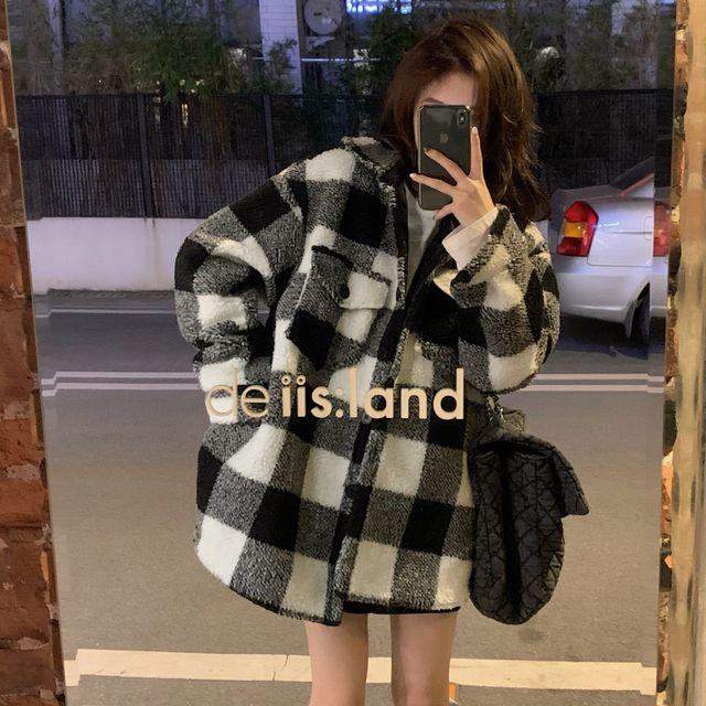오버핏 체크무늬 포켓 숏코트 여친룩 데이트룩 여행룩 올매치룩 캐주얼룩 출근룩
