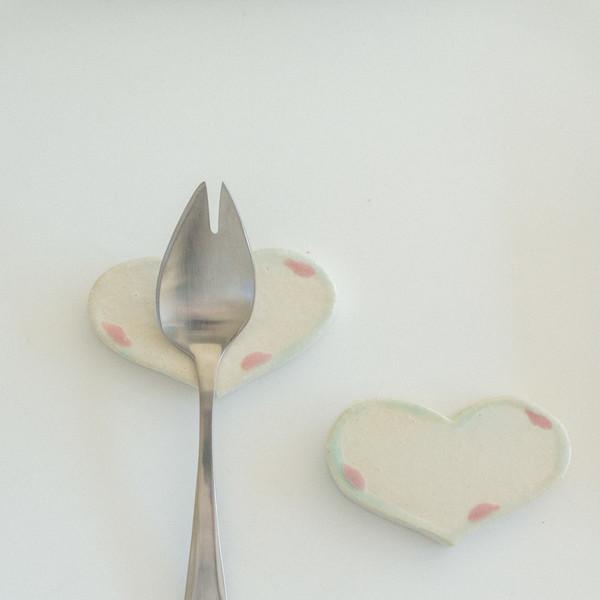 [Rosie Grove] heart cutlery rest
