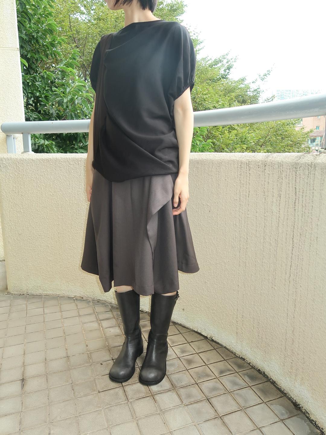 ELEGANT FLARE POLY SKIRT