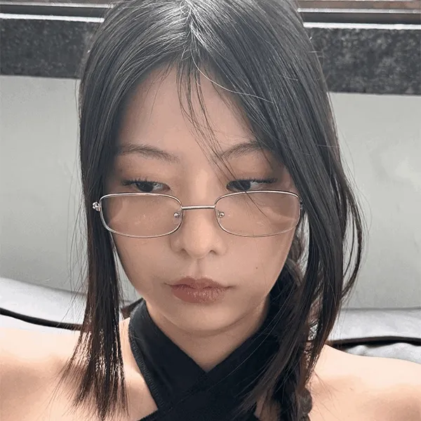 긱시크 실버 스퀘어 안경