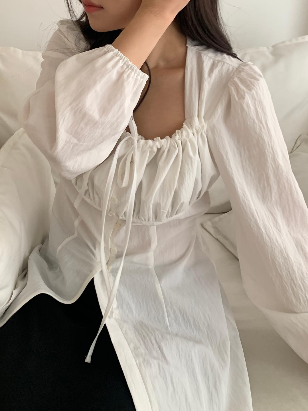 셀렉트한 [Made] Petal blouse