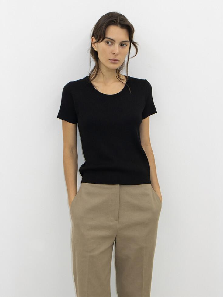 LIGHT WOOL SHORT SLEEVE RIB KNIT TOP - BLACK