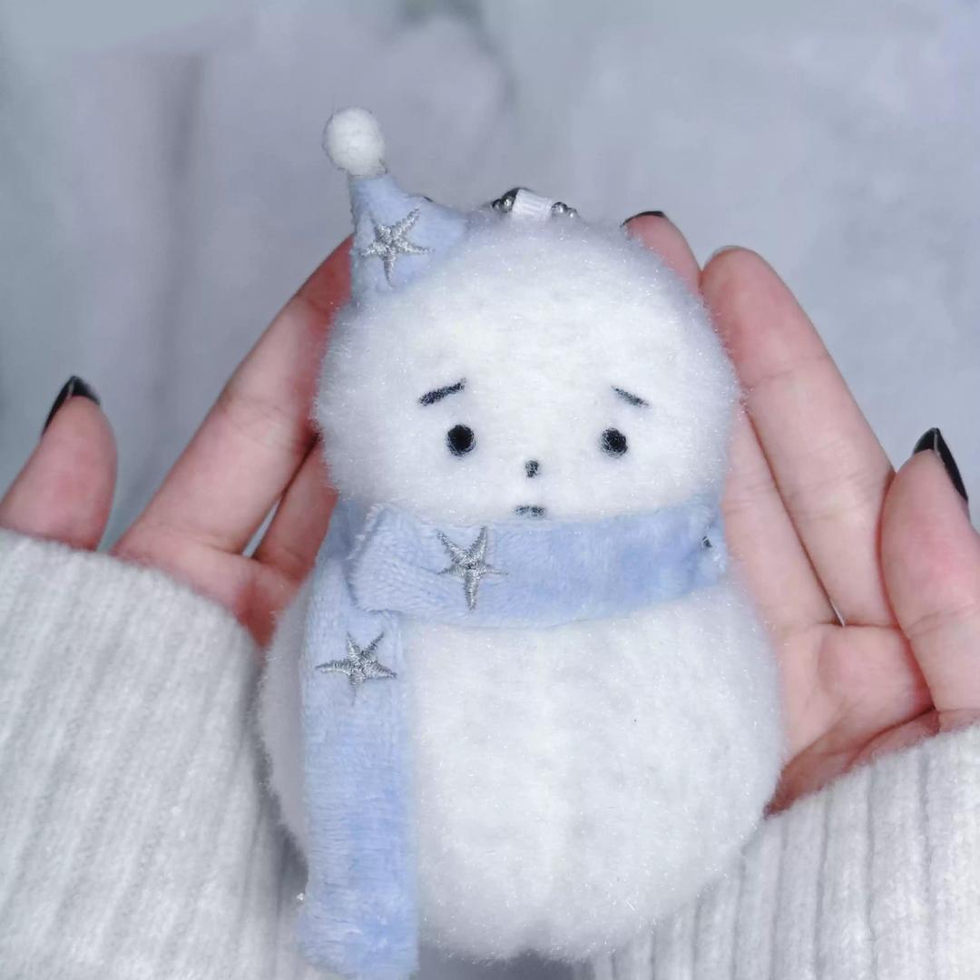 Petty Sad Christmas Snowman Keyring 하찮고 슬픈 스노우맨 인형