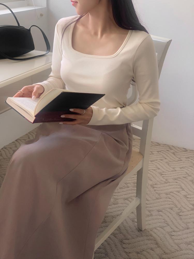 스완 스퀘어넥 긴팔 티셔츠