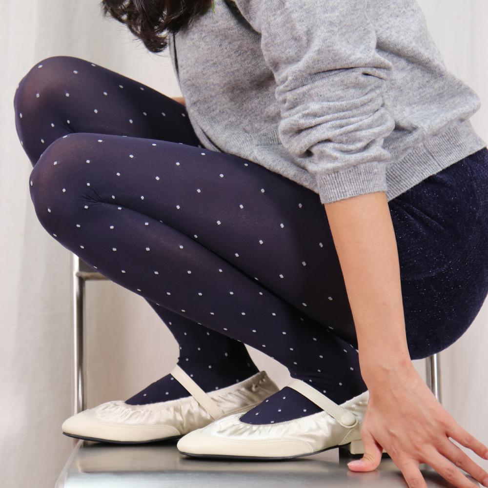 블루베리 슈가 도트 스타킹