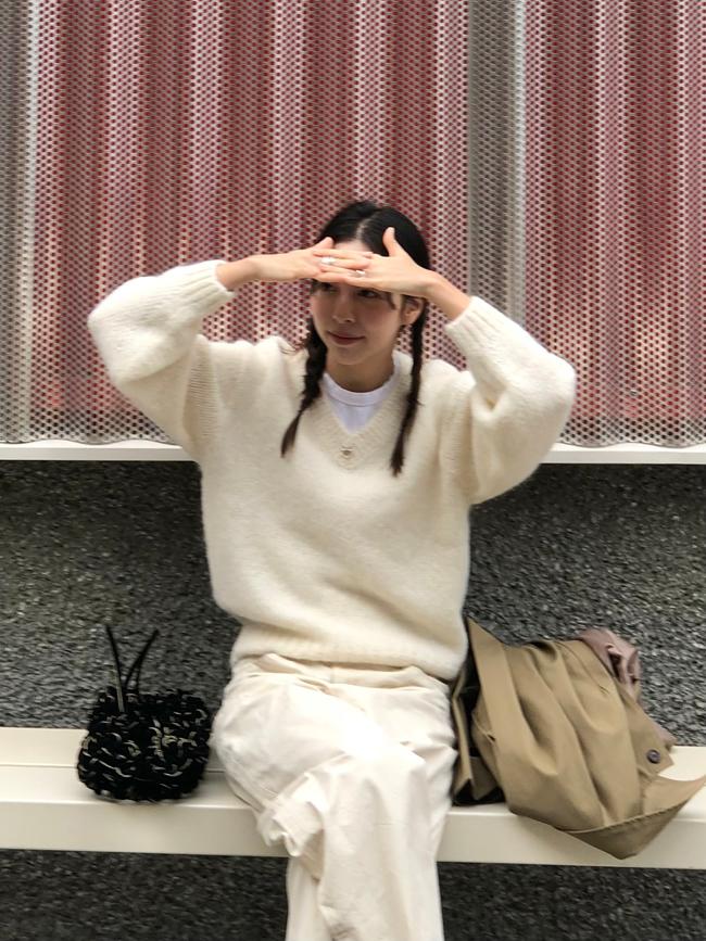 [Highly recommended] baby-alpaca blended v-neck pullover knit [re-order, 약 10일 소요 예정]