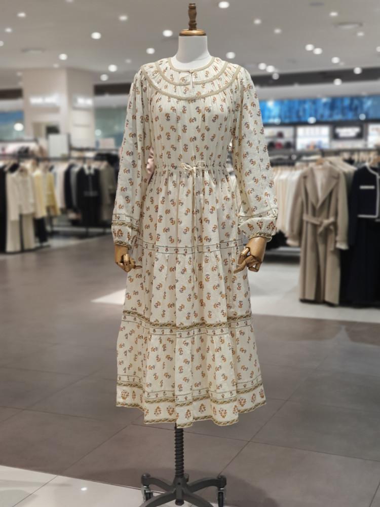 써스데이아일랜드 배색 보더믹스 맥스 원피스 T232MOP142W