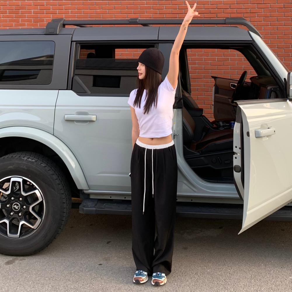 [블랙 당일배송]여성 브릿 배색 밴딩 와이드 롱슬랙스 스트링 트레이닝 꾸안꾸 봄 팬츠 3color