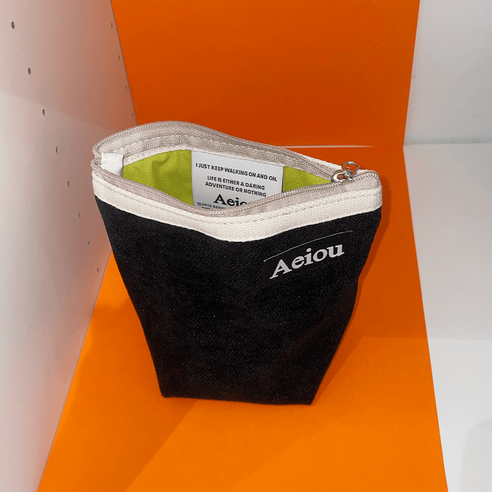 Aeiou Basic Pouch (M size) Velvet Twill Black