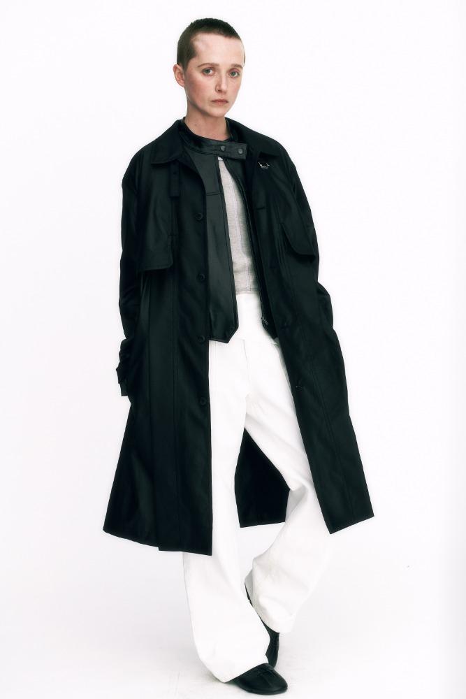 Loie Slit Trench Coat