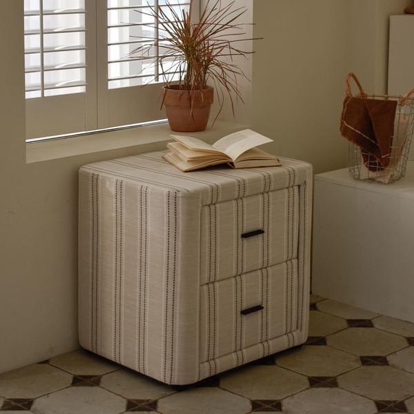 오셈 스트라이프 패브릭 2단 서랍 협탁