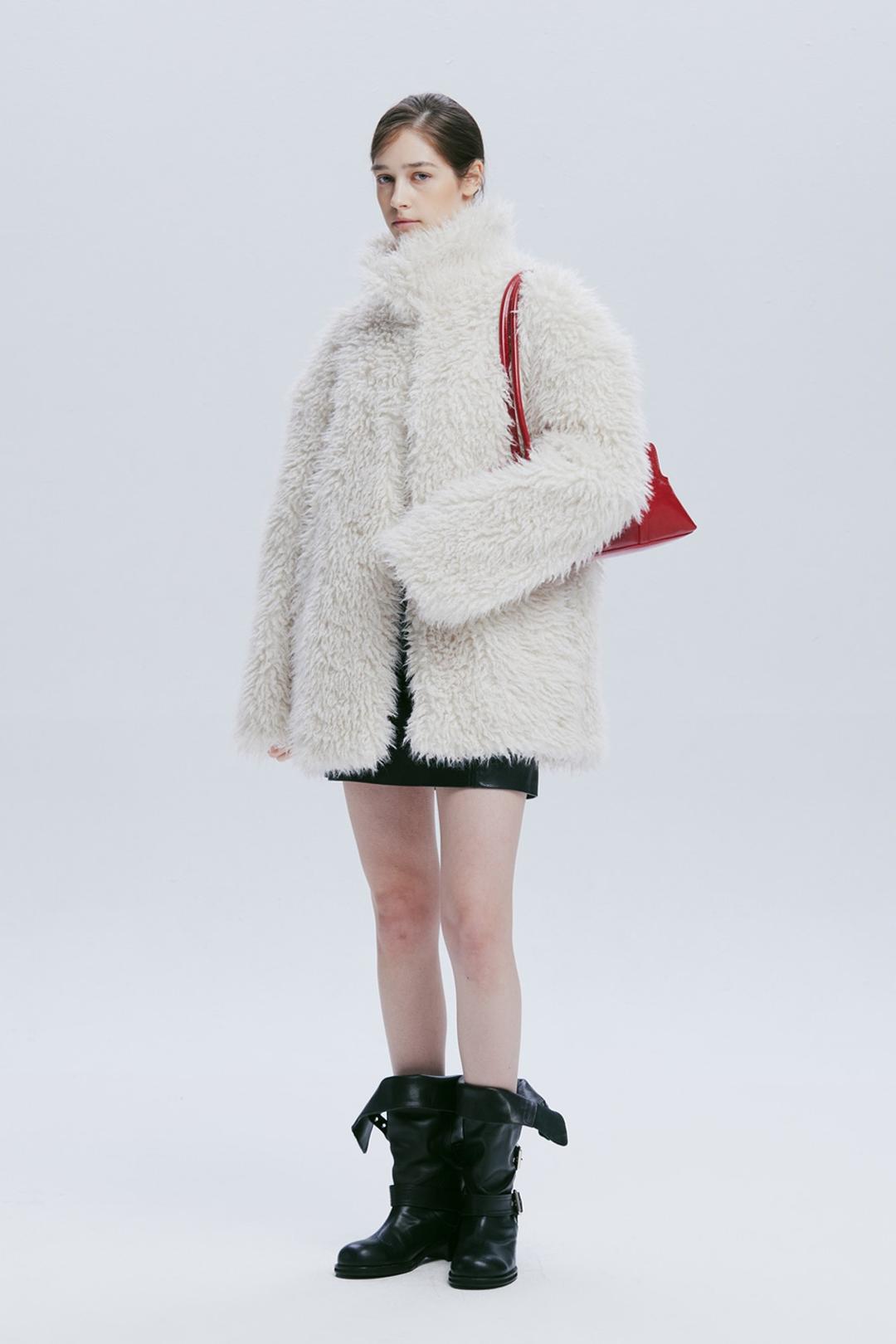 OVERSIZED FUR JACKET V2 (CREAM)