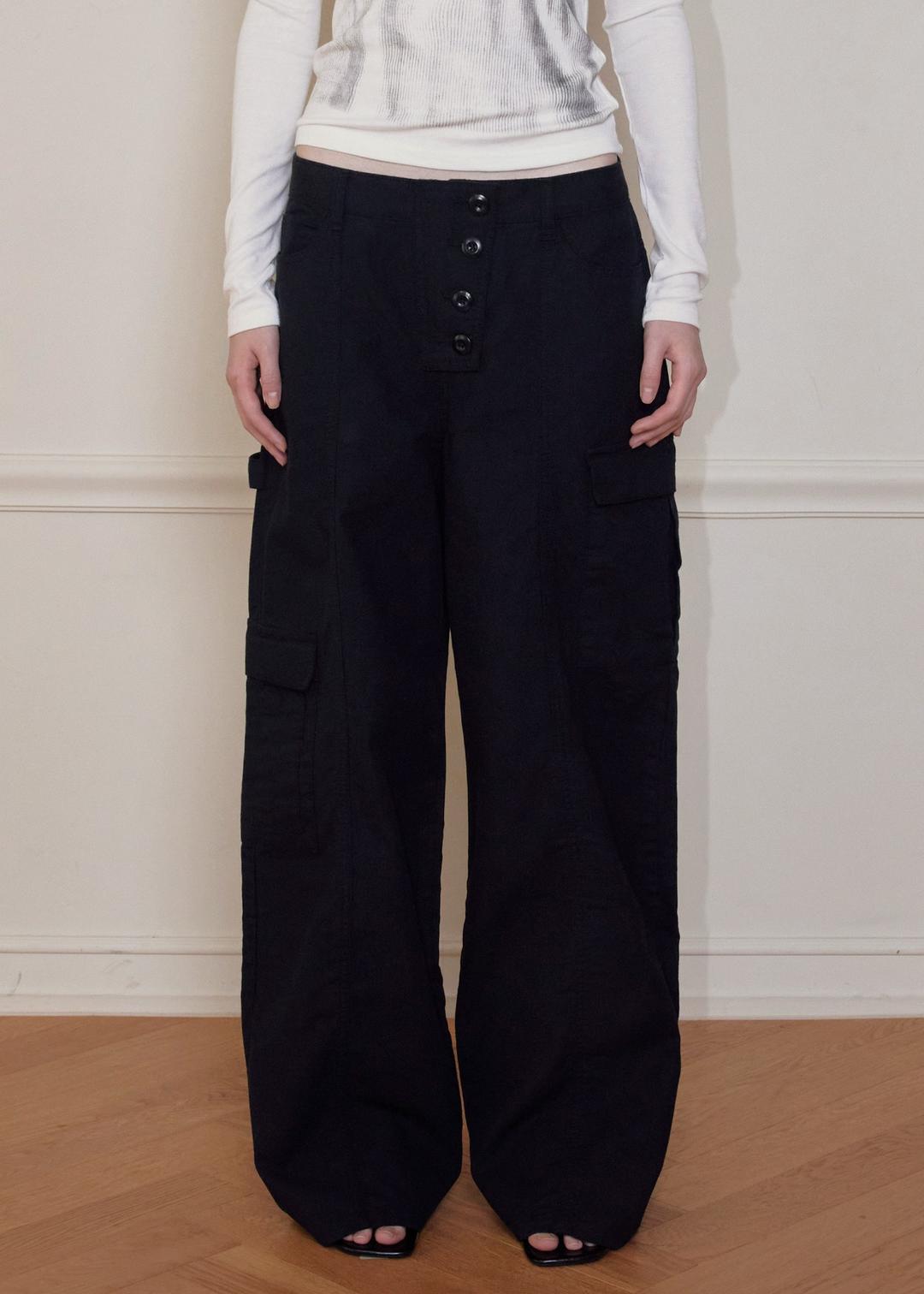 BUTTON FLY STRAP PANTS, BLACK