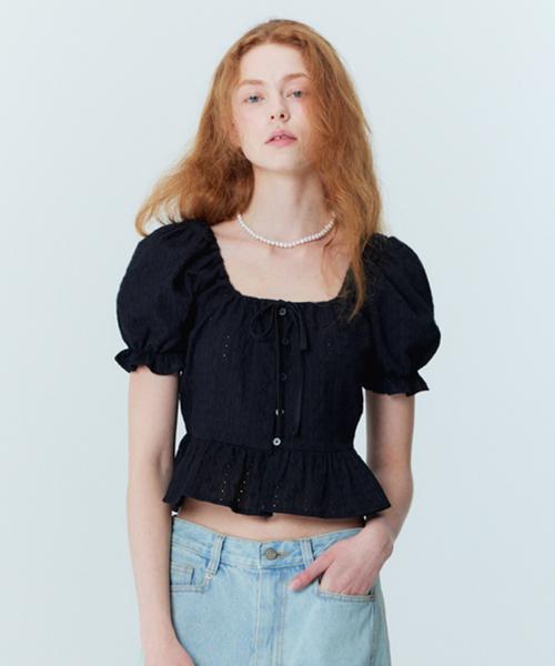 플라워 자수 퍼프소매 블라우스_블랙