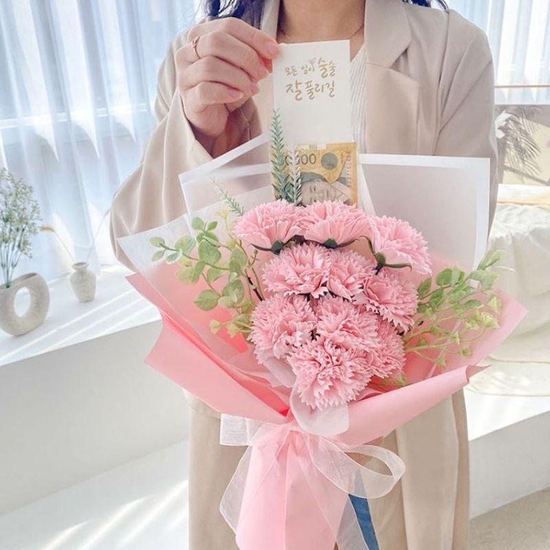 [가정의달] 용돈이 술술 나오는 시들지 않는 꽃다발