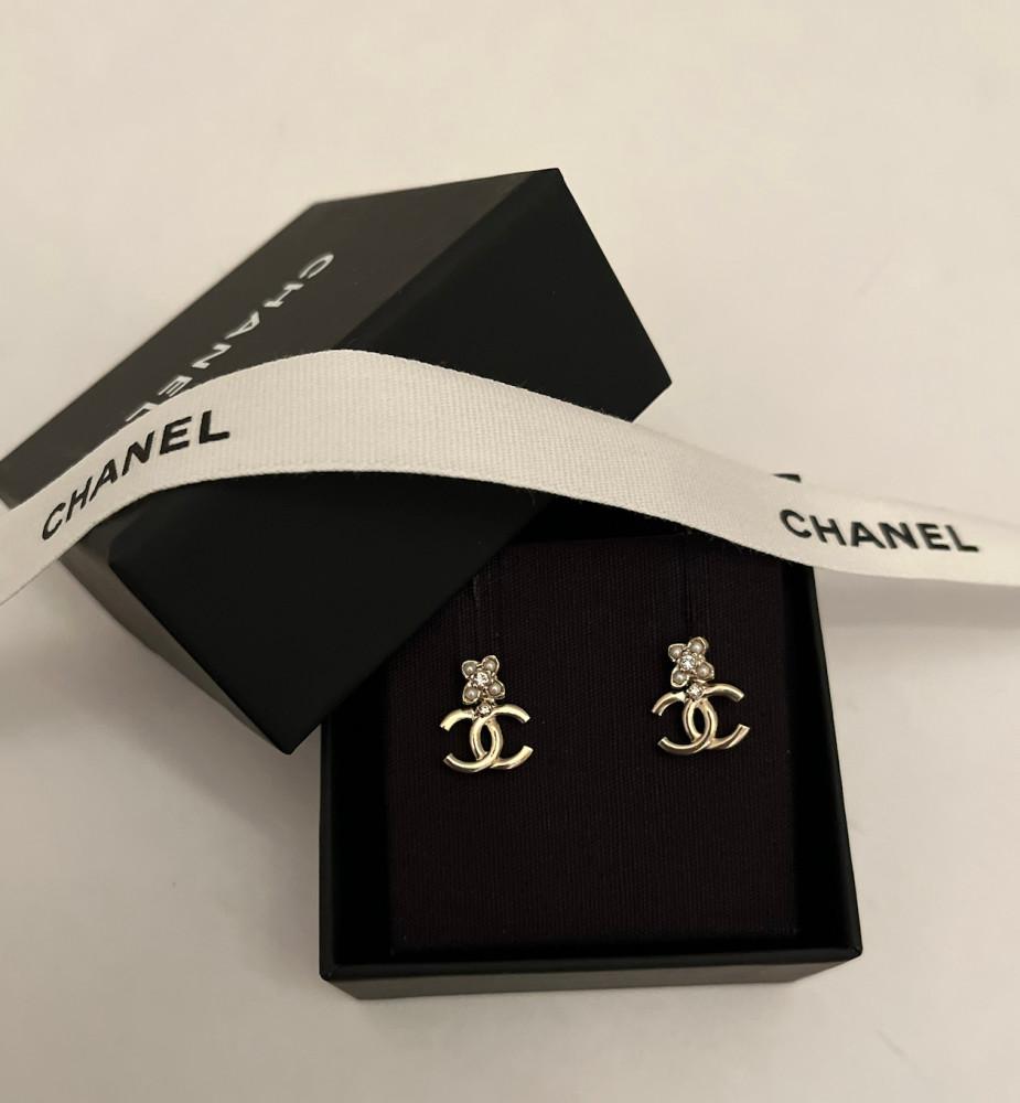 MARKET RHEMES ORDER [CHANEL] CHANEL CC FLOWER DROP LOGO EARRINGS