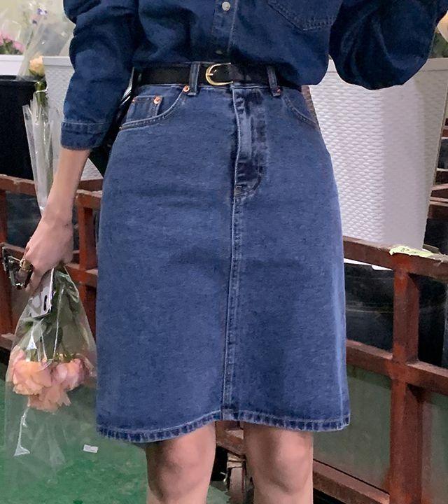 어셔 A라인 데님 미디 스커트