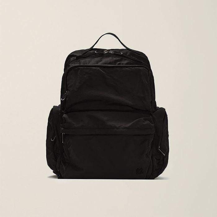 TRANSFOMABLAE UTILITY POCKET BACKPACK (MEDIUM) BLACK