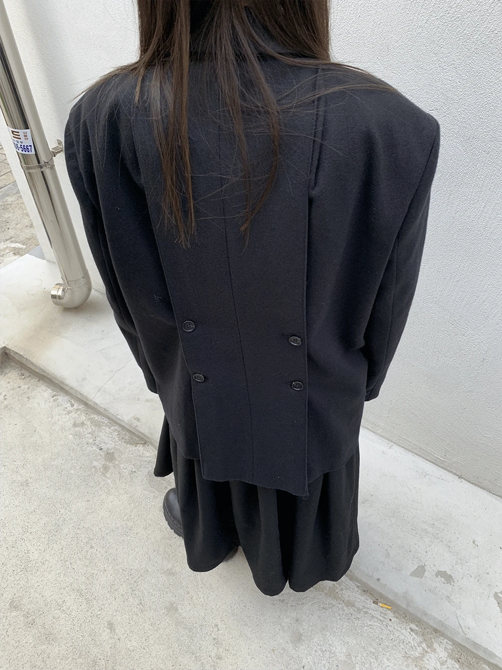 back pintuck button point jacket 백 핀턱 버튼 포인트 자켓