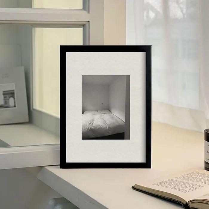 mono frame < film > Series