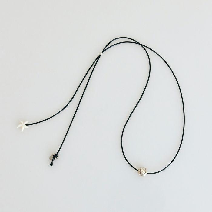 SILVER CONCH NECKLACE