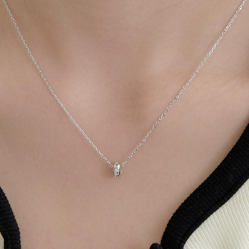 TRIPLE CUBIC NECKLACE