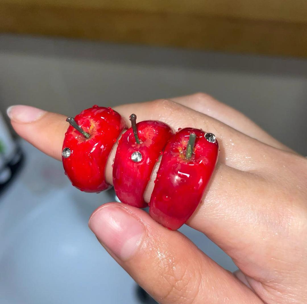Handmade Apple Ring.（(It takes 25 days to produce)