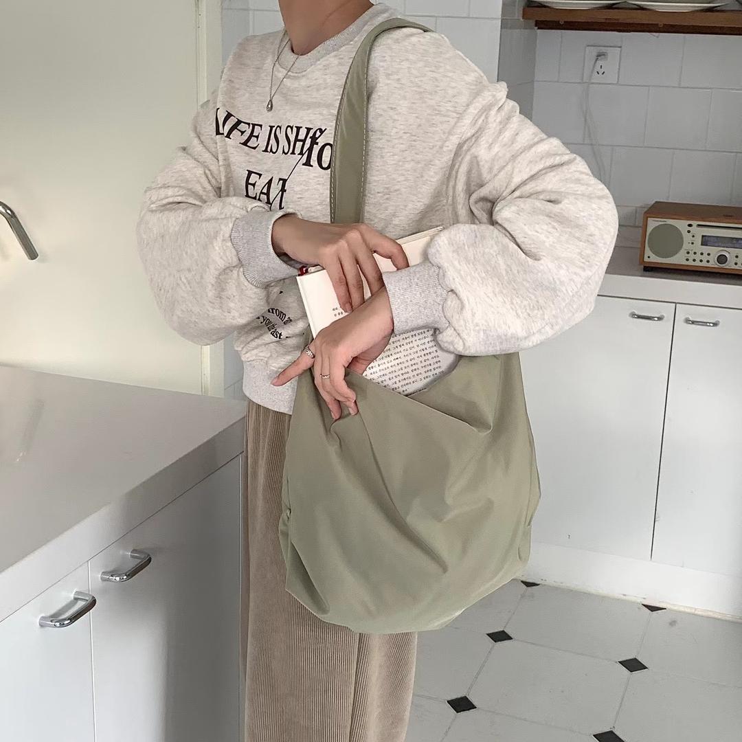 윤키 [윤키] 보부상가방 가볍고 넉넉한 큐 크로스백