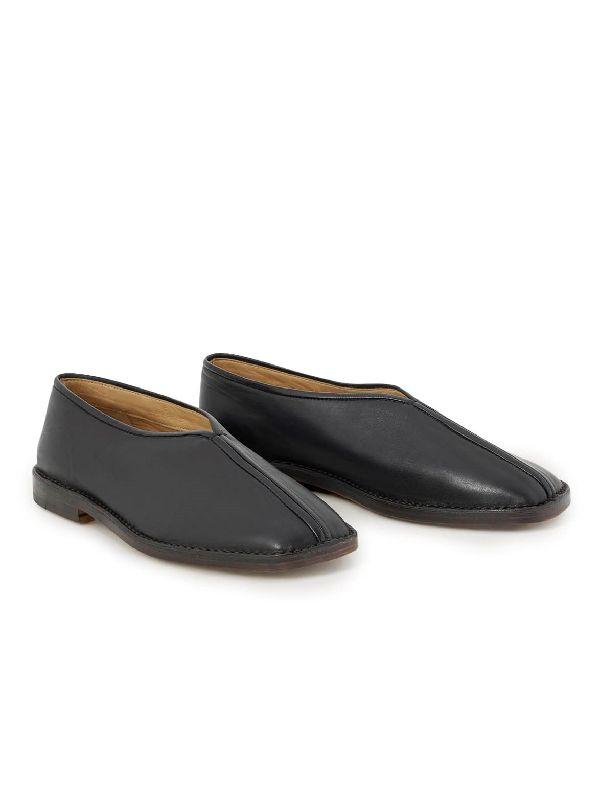 차이니즈 플랫 파이프드 로퍼