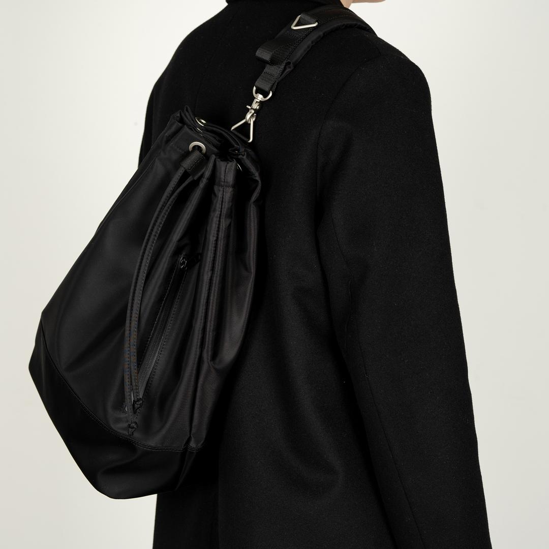 2-WAY WATERLOO BLACK NYLON DUFFLE BAG