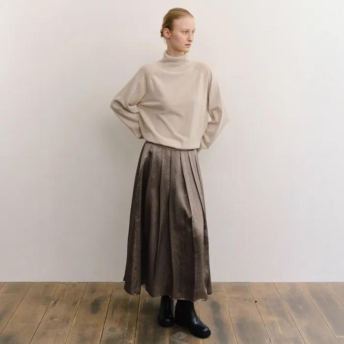 LE SATIN PLEATS SKIRT_TAUPE BROWN_OE3C2MSK90TUB