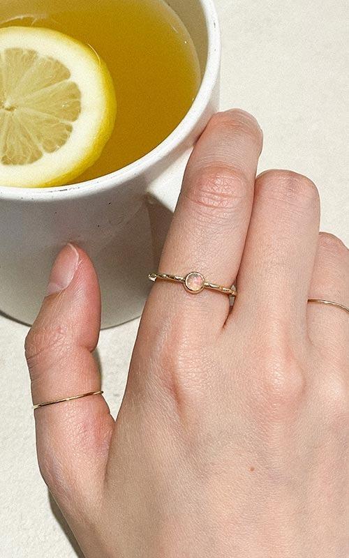 [14k] flat flower ring - round