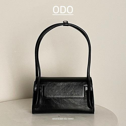 오도 주문폭주🎉 포인트 플랩 숄더백