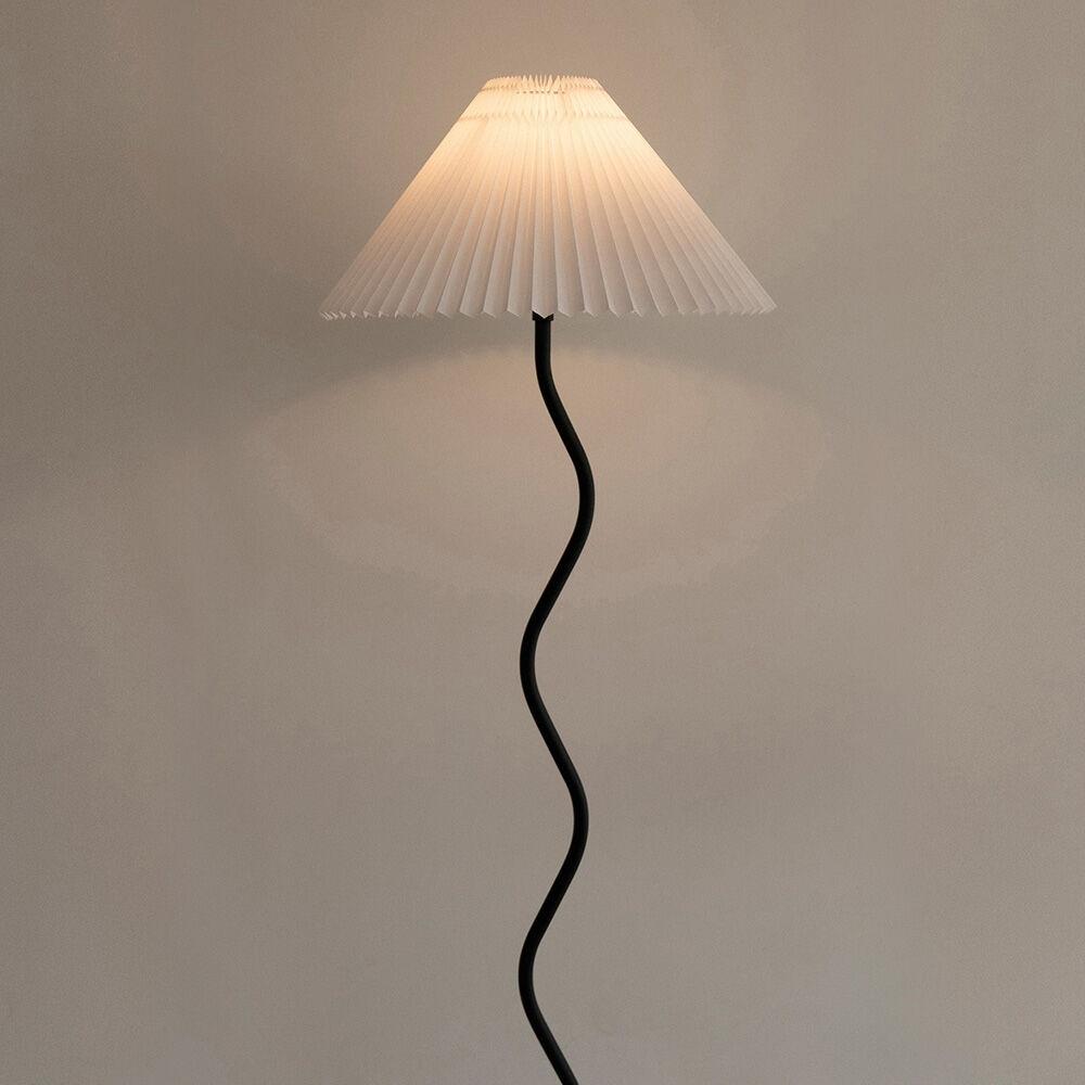 Spiral Floor Lamp (Black / White)
