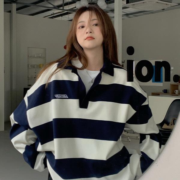 티티 피케이카라 스트라이프 맨투맨