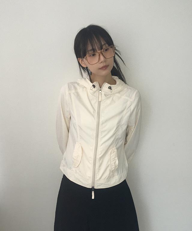 데일리쥬 리프쉬 절개 크롭 윈드브레이커