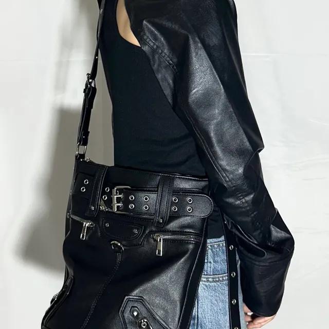 eyelet belt cross bag 크로스백 아일렛 벨트 가죽 락시크 하드코어