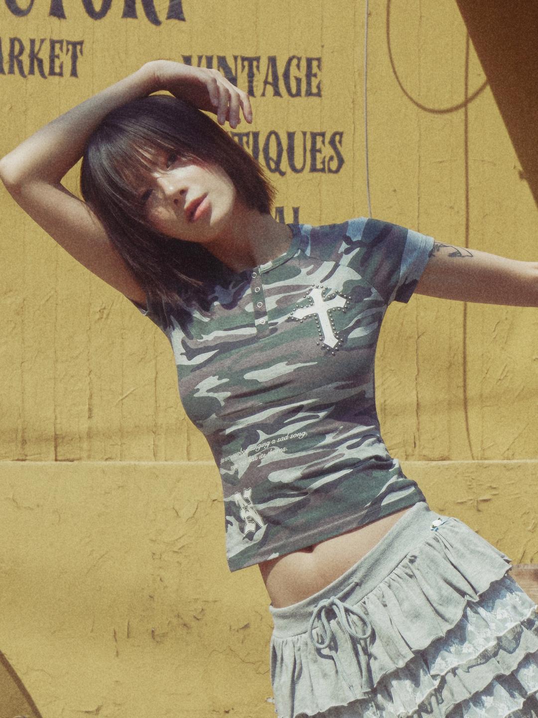 VINTAGE CROSS BUTTON DOWN TEE_MELANGE CAMO