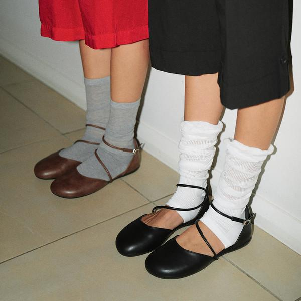 Fine 0023. Oblique Mary-Jane