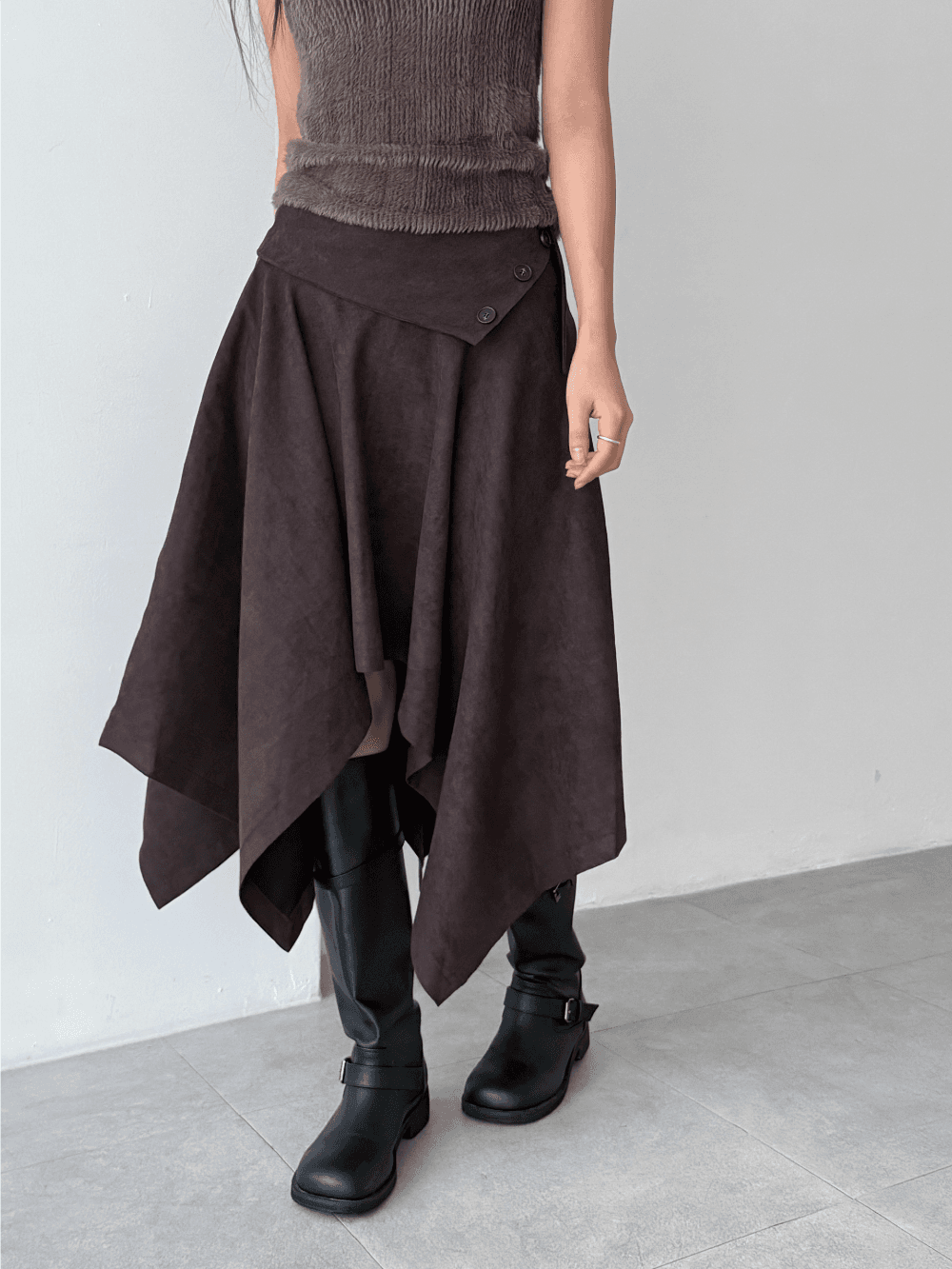 으나카이브 suede moire unbalance skirts (2color)