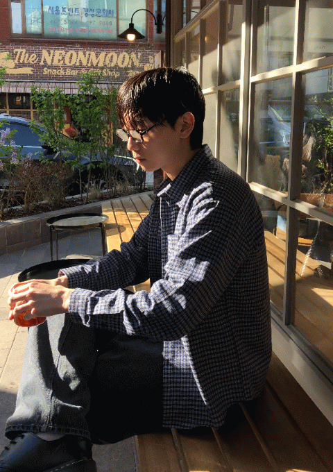 무드 블루 체크 셔츠