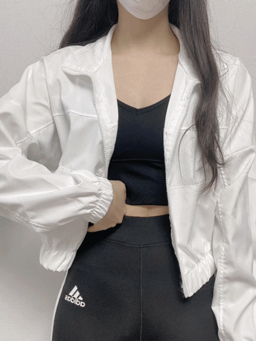 [당일출발 ] 간절기 크롭 집업 바람막이 점퍼